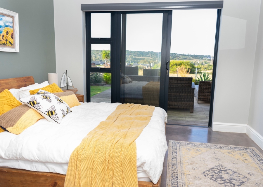 4 Bedroom Property for Sale in Kragga Kamma Eastern Cape